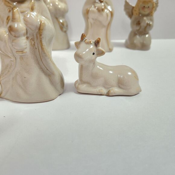 Kirkland's Potter's Garden Christmas 10 Piece Nativity Scene - Picture 9 of 16